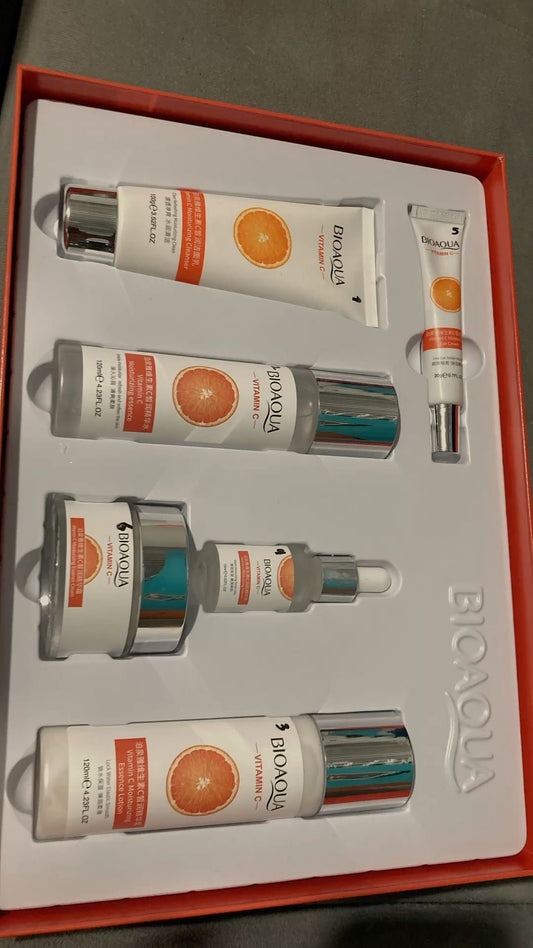 🍊 Combo Vitamina C Bioaqua – Iluminación y renovación facial