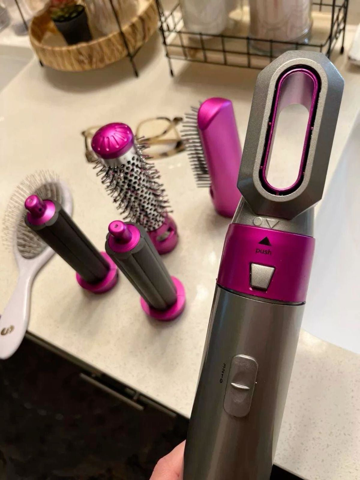 💇‍♀️ Cepillo 5 en 1 – Seca, Alisa y Da Volumen en Minutos
